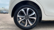 Citroen C1 1.2 PureTech Flair 5dr Petrol Hatchback